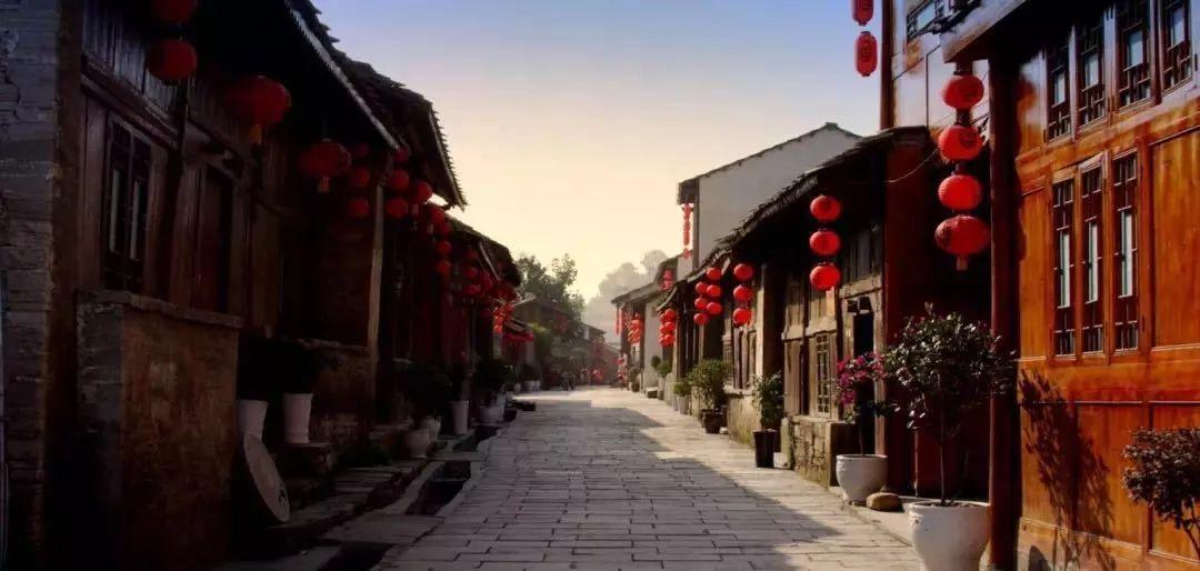 记者:武磊上去后真的存在感不高,扬科维奇没给谢维军机会